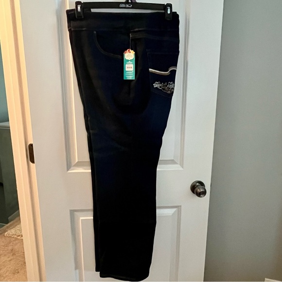 Pioneer Woman Pull on Jeans, stretchy pull on. Plus size 2X (20W-22W) NWT - Picture 8 of 10